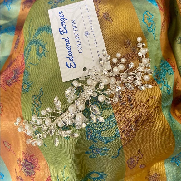 Silver Hair Accessory - Picture 5 of 5